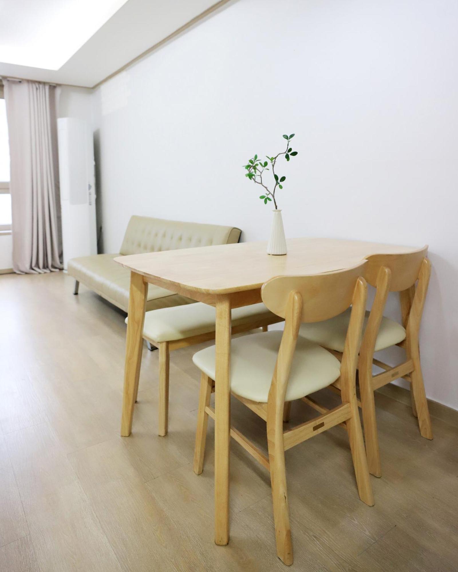Yoksam 40m 2 Bedrooms 1 Private Bathrooms Apartment Seoul