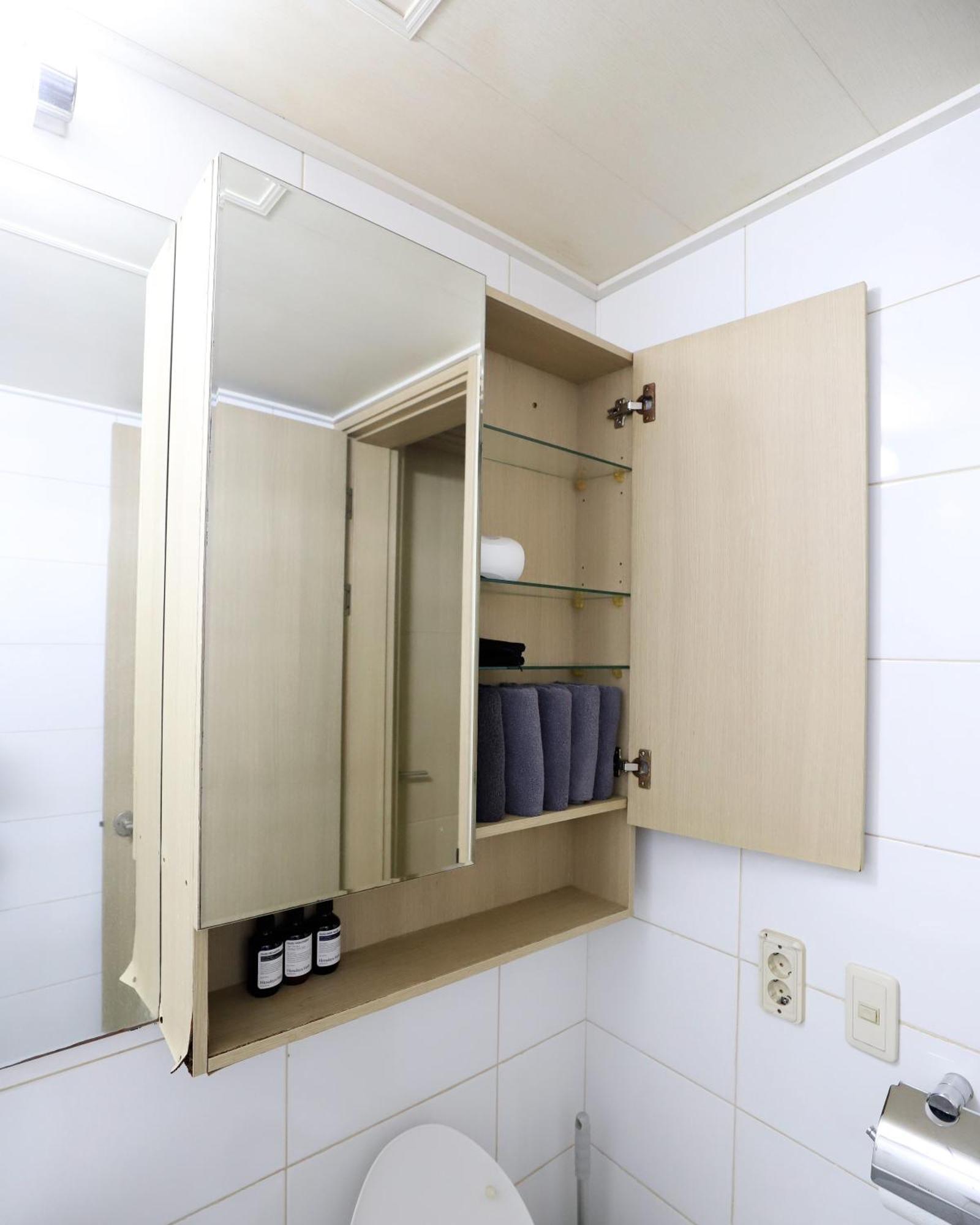 Yoksam 40m 2 Bedrooms 1 Private Bathrooms * Seoul